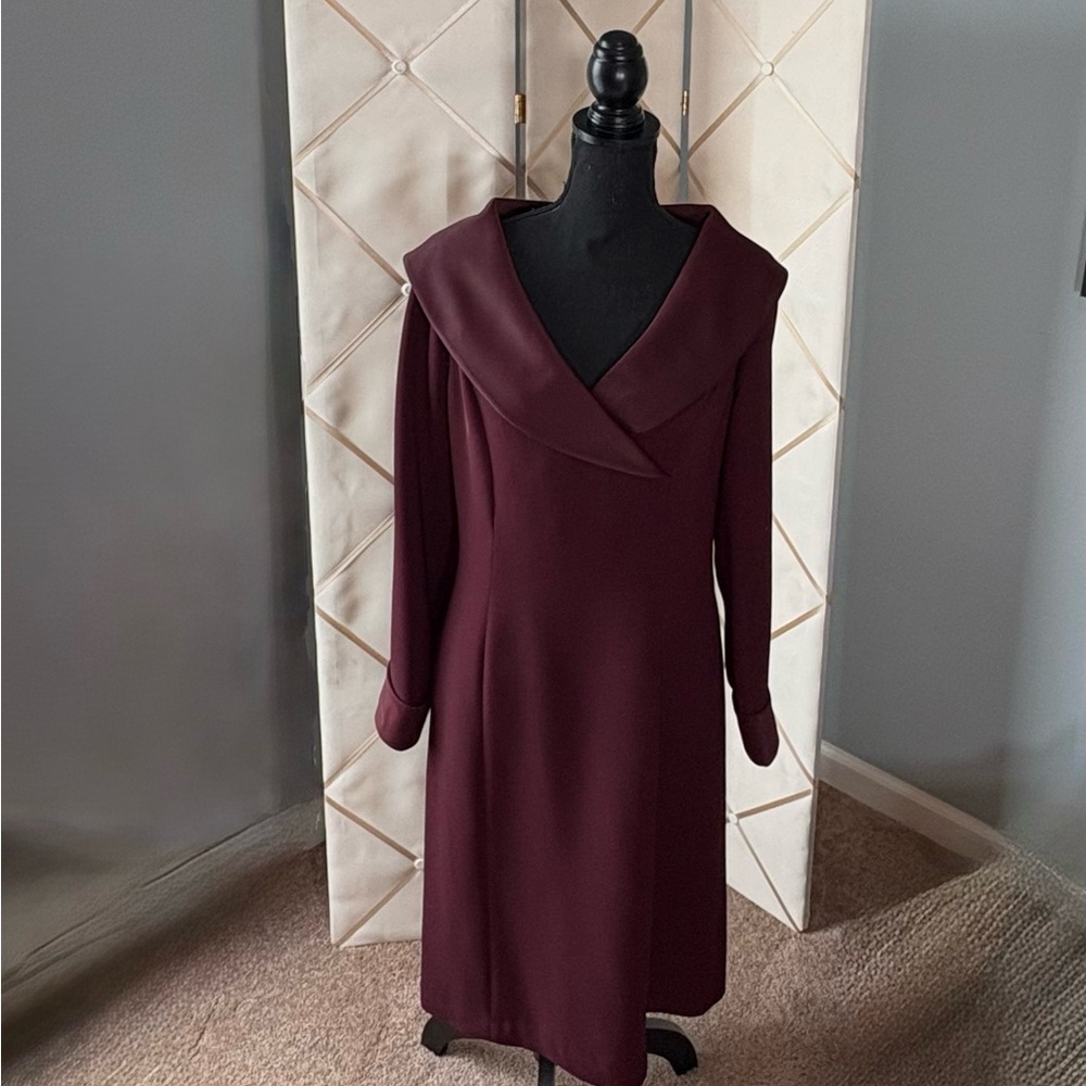Due Per Due Long Sleeve Dress with Crystal Buttons & Sateen Collar SZ 10